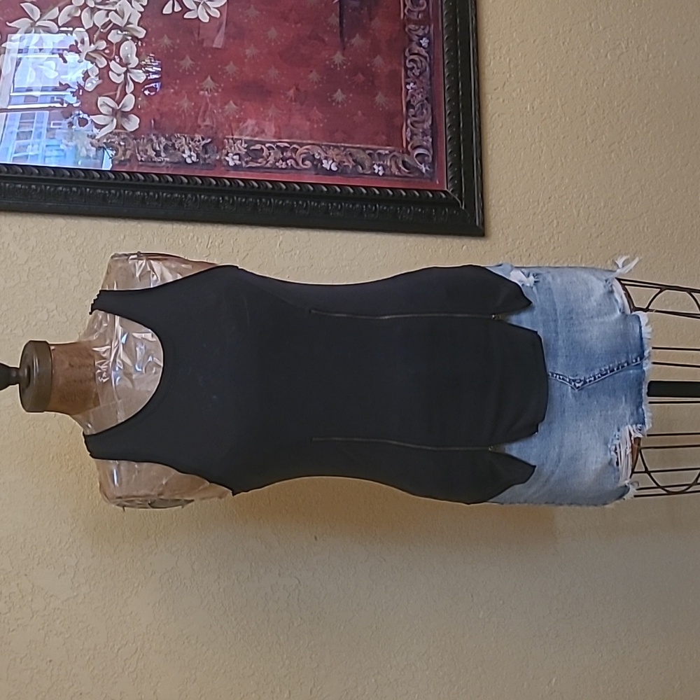 Rachel Roy Black Zip Hem Tank Top Size S